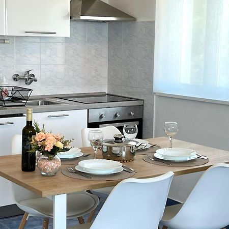 Apartments Ema Сали Екстериор снимка
