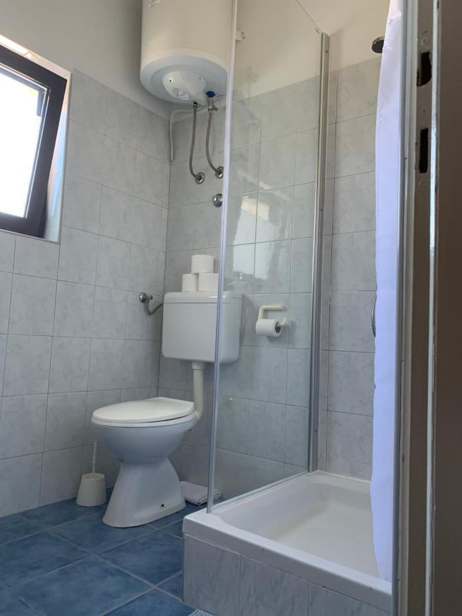 Apartments Ema Сали Екстериор снимка