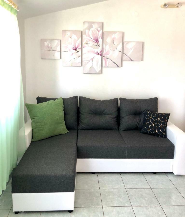 Apartments Ema Сали Екстериор снимка