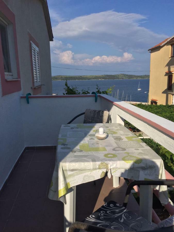 Apartments Ema Сали Екстериор снимка